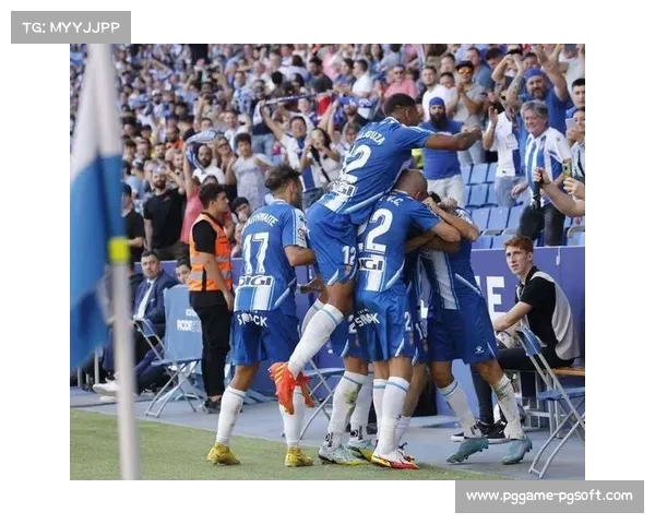 罗伯托费尔南德斯头球破门，西班牙人空中优势尽显